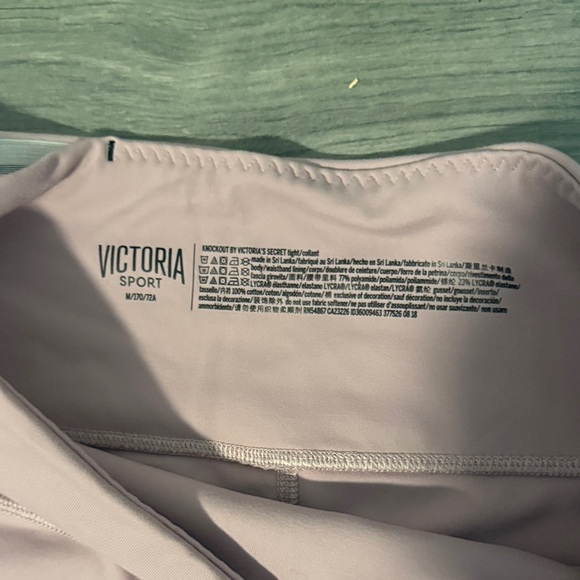 Victoria Sport Women's Pink Leggings with Side Cutouts. Size M - Picture 5 of 8